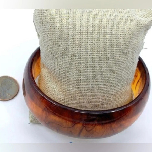 BAKELITE Vintage 1940s Translucent RootBeer Marbled Colored Oval Bangle Bracelet - Picture 2 of 6